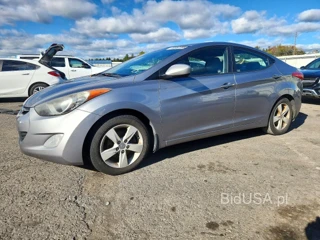 HYUNDAI ELANTRA GLS