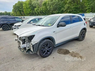 MITSUBISHI OUTLANDER SPORT ES