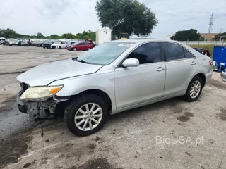 TOYOTA CAMRY XLE