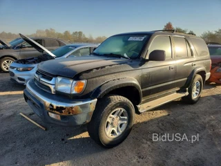 TOYOTA 4RUNNER SR5