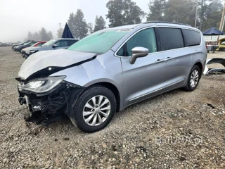 CHRYSLER PACIFICA TOURING L