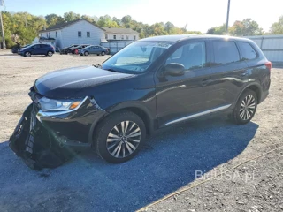MITSUBISHI OUTLANDER SE