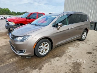 CHRYSLER PACIFICA TOURING L PLUS