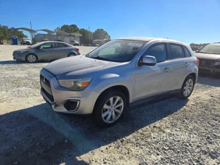 MITSUBISHI OUTLANDER SPORT ES