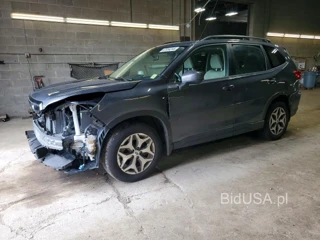 SUBARU FORESTER PREMIUM