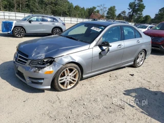 MERCEDES-BENZ C 250