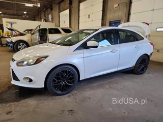 FORD FOCUS TITANIUM