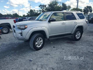 TOYOTA 4RUNNER SR5 PREMIUM