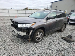 TOYOTA HIGHLANDER XLE
