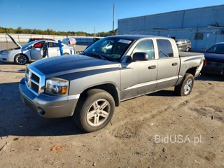DODGE DAKOTA QUAD SLT