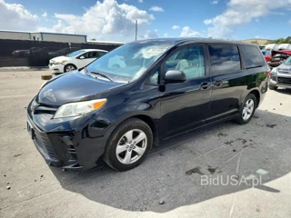 TOYOTA SIENNA L