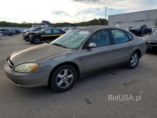 FORD TAURUS SE