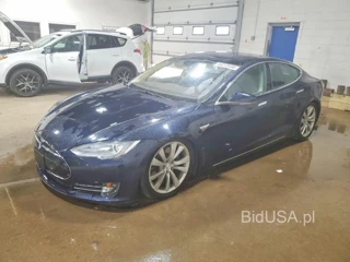 TESLA MODEL S 85D