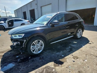 AUDI Q5 PREMIUM PLUS