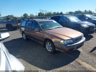 VOLVO VOLVO V70 AWD