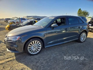 AUDI A3 E-TRON PREMIUM