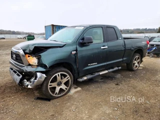 TOYOTA TUNDRA SR5