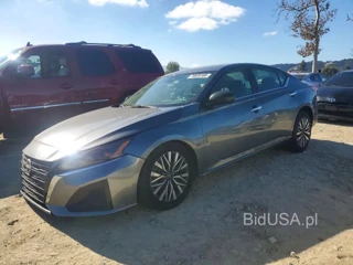 NISSAN ALTIMA SV