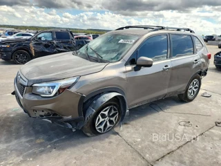 SUBARU FORESTER PREMIUM