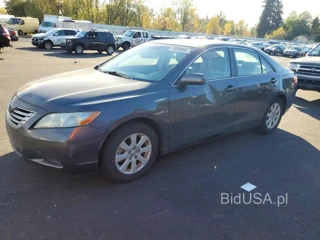 TOYOTA CAMRY HYBRID