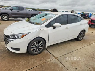 NISSAN VERSA SV
