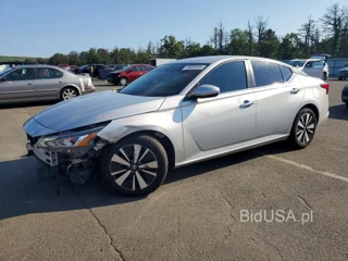 NISSAN ALTIMA SV