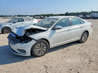 VOLKSWAGEN JETTA S
