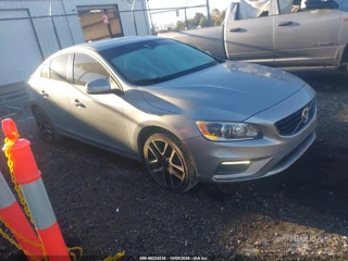 VOLVO VOLVO S60 T5 DYNAMIC