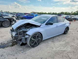 NISSAN ALTIMA SR