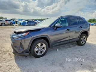 TOYOTA RAV4 HYBRID XLE