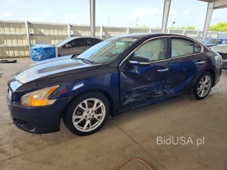 NISSAN MAXIMA S/SV