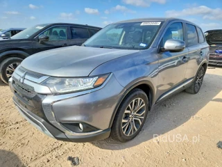 MITSUBISHI OUTLANDER SE