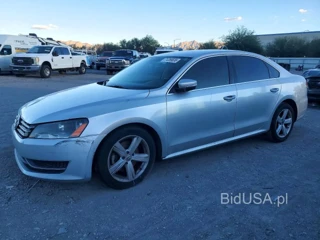 VOLKSWAGEN PASSAT SE