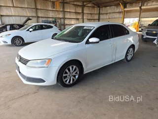 VOLKSWAGEN JETTA SE