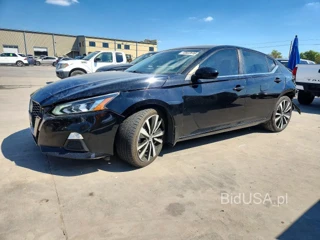 NISSAN ALTIMA SR