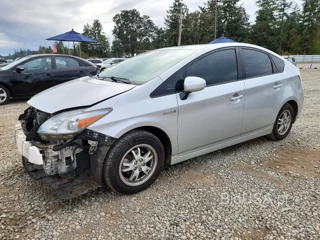 TOYOTA PRIUS IV