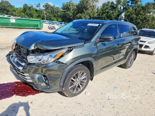 TOYOTA HIGHLANDER XLE