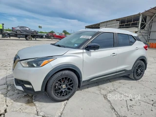 NISSAN KICKS SR