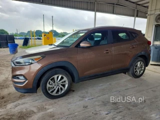 HYUNDAI TUCSON SE