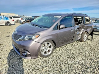 TOYOTA SIENNA SPORT
