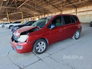 KIA RONDO LX