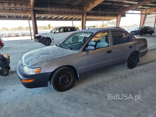 TOYOTA COROLLA BASE