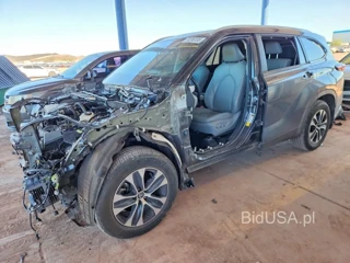 TOYOTA HIGHLANDER XLE