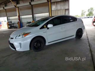 TOYOTA PRIUS FOUR