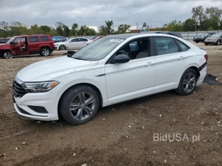 VOLKSWAGEN JETTA S