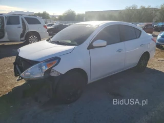 NISSAN VERSA SV
