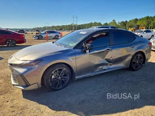 TOYOTA CAMRY XSE