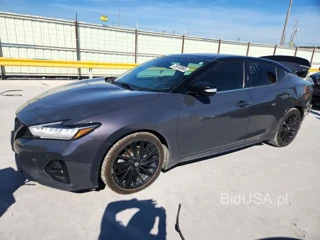 NISSAN MAXIMA PLATINUM