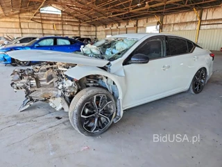 NISSAN ALTIMA SR