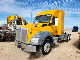 KENWORTH T880